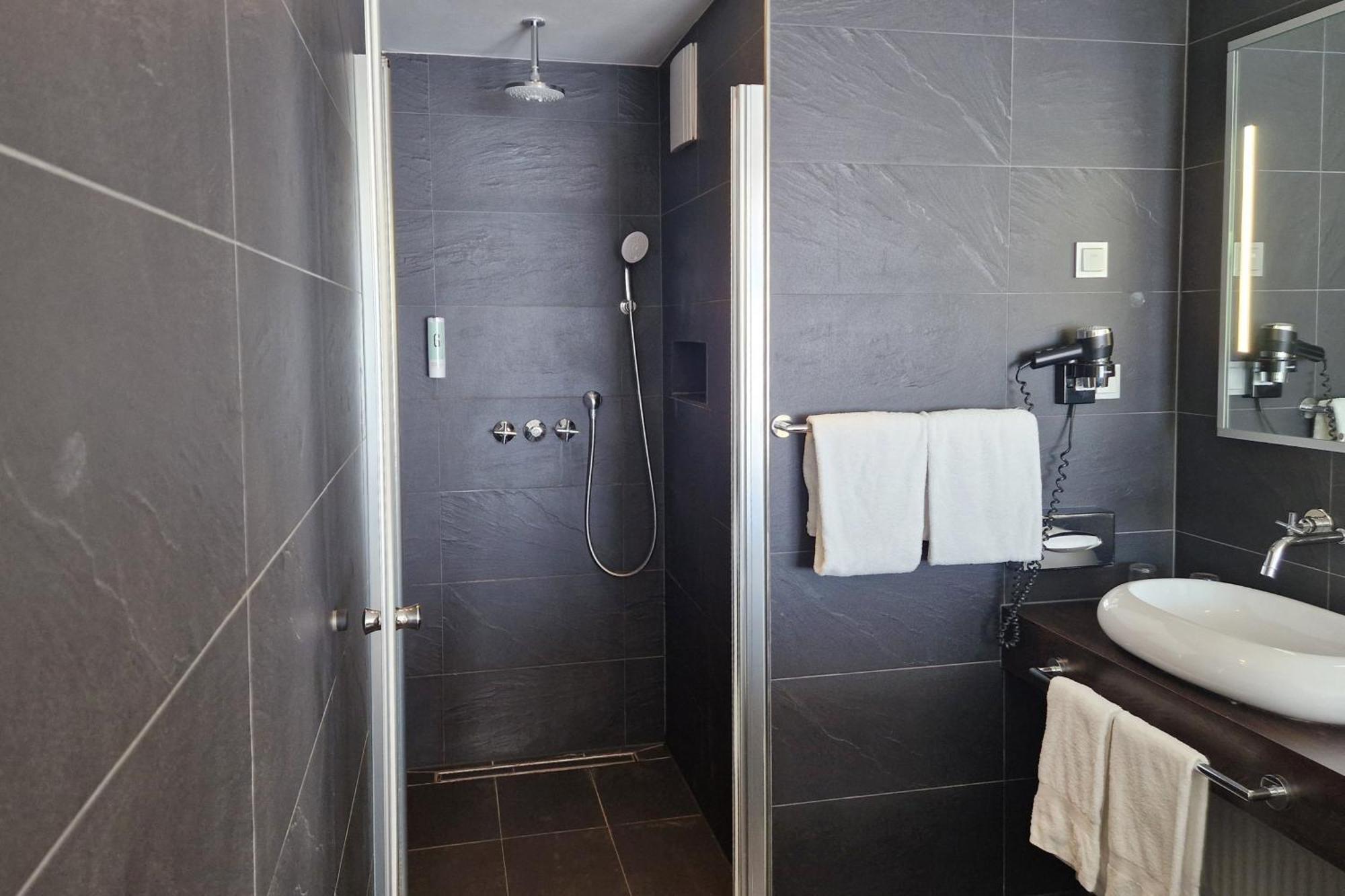 Garner Hotel Oberhausen Ομπερχάουζεν Εξωτερικό φωτογραφία
